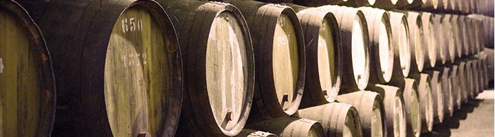 2011 Port Declaration - Port wine barrels - Lea and Sandeman