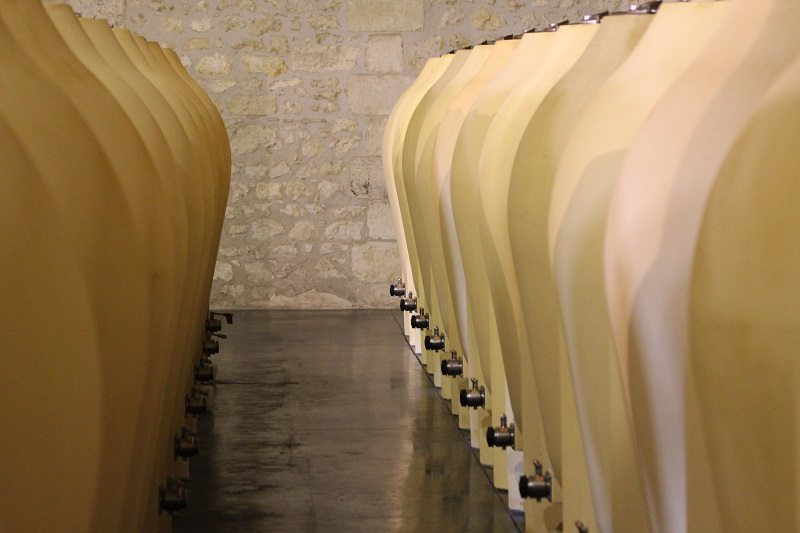 Amphorae at Pontet Canet