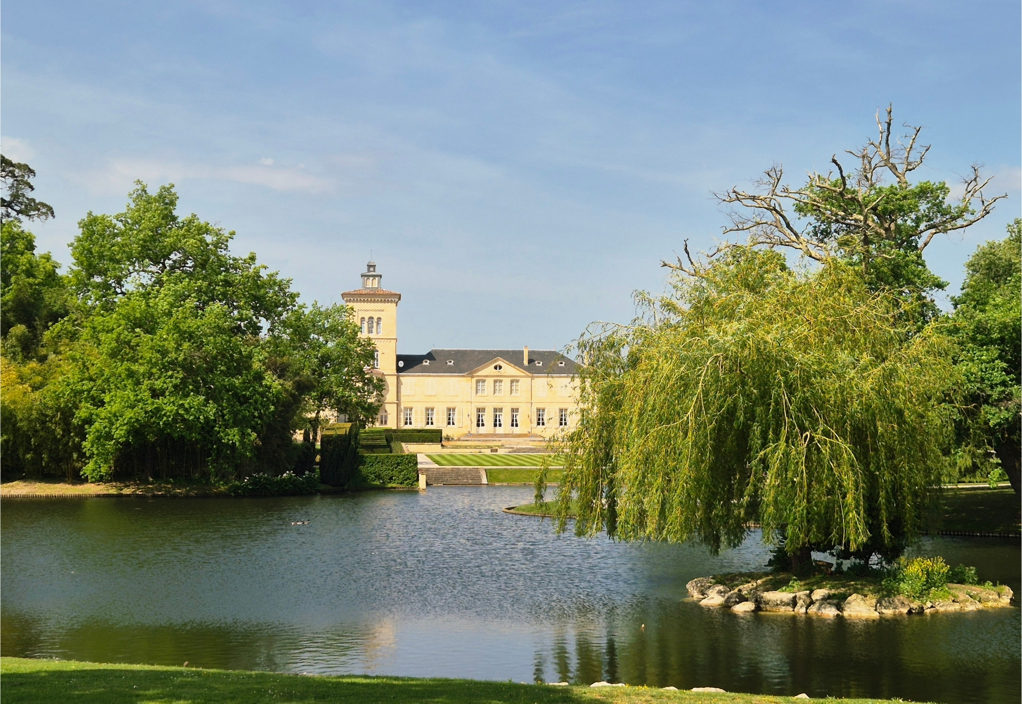 Chateau lagrange